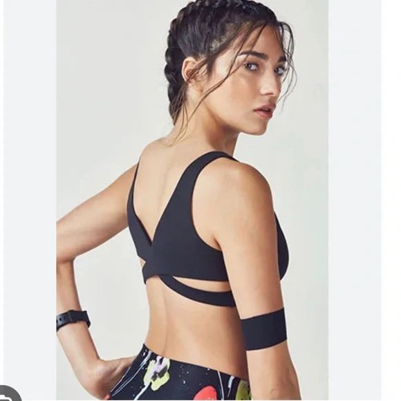 Fabletics Eden Bra in Black - Picture 2 of 8